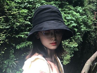 宋美萱出道揭秘，被曝家庭背景居然资源都是靠家里给？