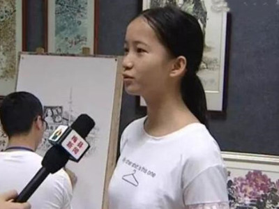 何碧玉高考得到了满分被质疑，如今在美留学不如意？
