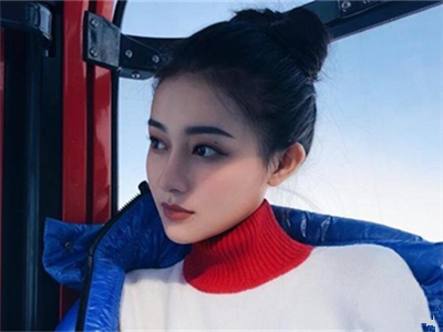 孙如云是富二代，与姐姐合照意外走红！