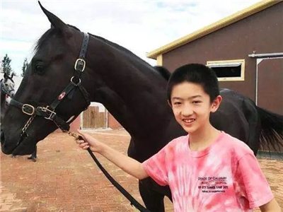 于云霆为什么是云字辈, 于谦儿子于思洋为什么被称五哥