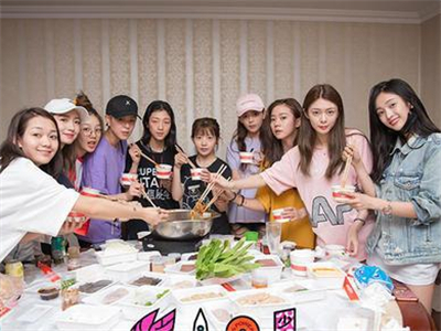 火箭少女101解散！成团2年到时间解散揭成员现状