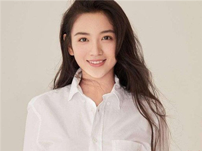 代露娃张雅钦二人什么关系？长相相似让人分不清楚！