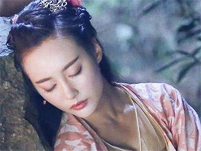 李纯被曝隐婚，男方居然是郑楠！