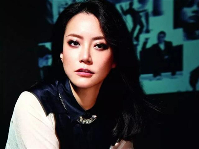 霍汶希怀孕生女，生父贺丹青不知情？