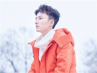 李熹子被人记住理由引爆笑，脖子长不是他的错！