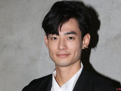 何浩文出道全靠肉？因为外表出众走红的他现状如何？