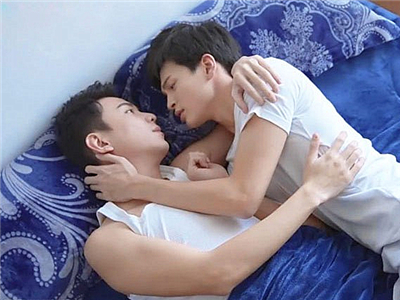 任佑成森竣被曝同性恋？二人默认承认恋情？