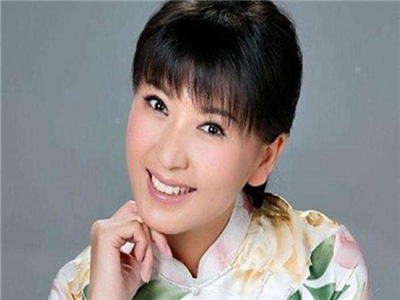 闫学晶被曝感情生活混乱，离婚后又闪婚？