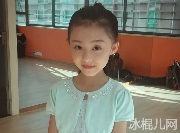 小戏骨周漾玥个人资料微博近照 爸爸妈妈深厚的家庭背景曝光