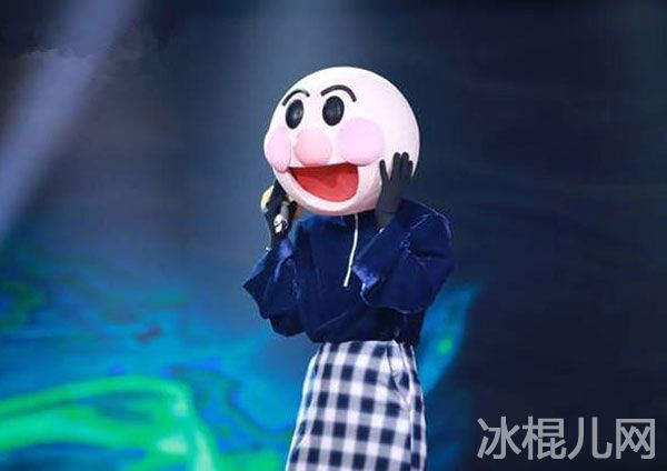 蒙面唱将猜猜猜面包不是超人是谁 真实身份是周笔畅吗