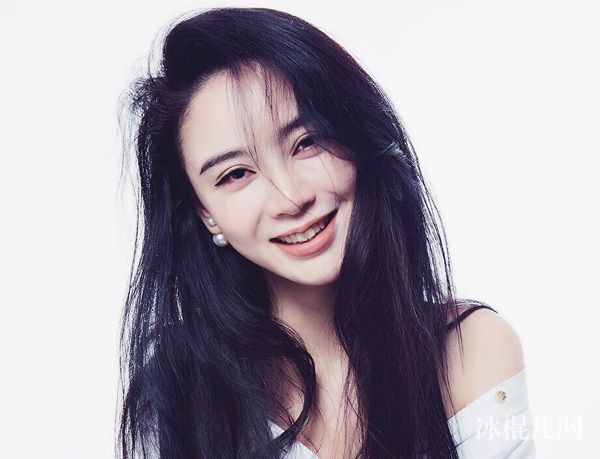 女战狼伊琳个人资料微博性感照 一站到底伊琳特种兵女装帅呆