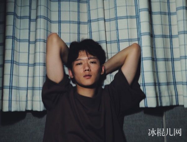 星动亚洲张峰皓个人资料微博帅气生活照 温柔学长张峰皓女朋友是谁