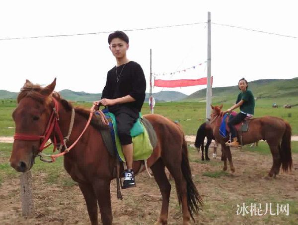 星动亚洲夏云松女友是谁 跑酷男孩夏云松个人资料简介微博生活照