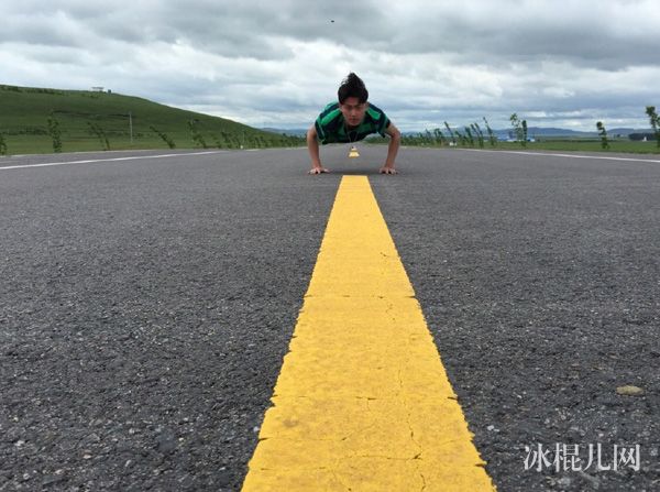 星动亚洲夏云松女友是谁 跑酷男孩夏云松个人资料简介微博生活照