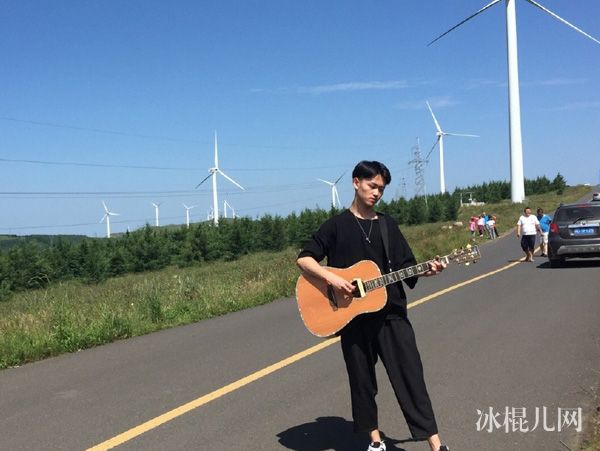 星动亚洲夏云松女友是谁 跑酷男孩夏云松个人资料简介微博生活照