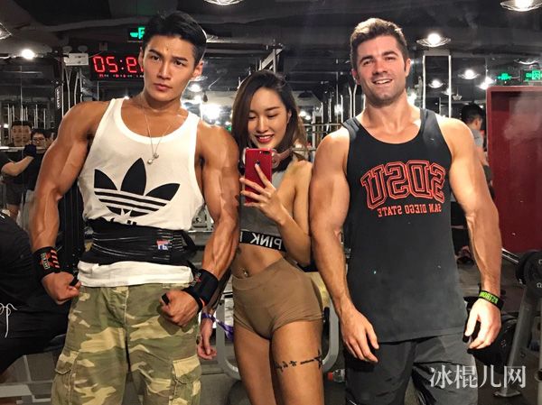 天天向上宋昱欣邓梓杭个人资料身高体重 健身达人夫妻微博肌肉生活照
