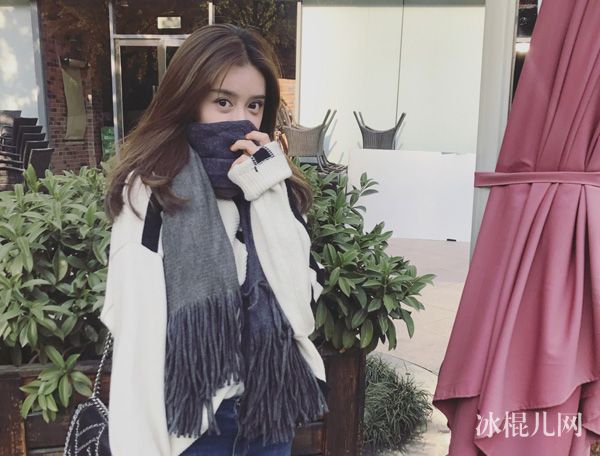 腾讯NBA女主播美娜撩球衣哪一场真的吗 一站到底美娜男朋友是谁个人资料简介