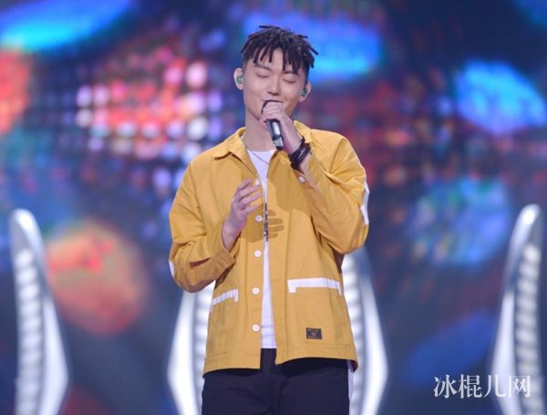 阳光男孩李恩泽女朋友是谁 梦想的声音个人资料微博照片