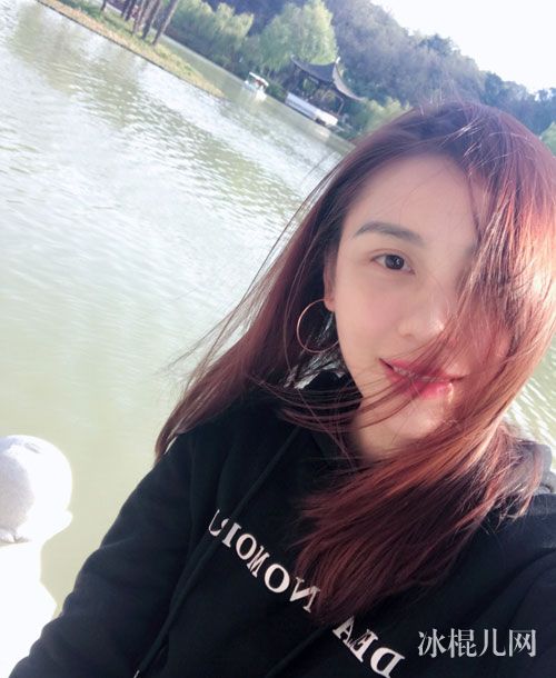 世界瑶族公主唐萍微博生活照 一站到底唐萍个人资料年龄身高简介