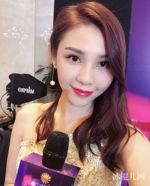 世界瑶族公主唐萍微博生活照 一站到底唐萍个人资料年龄身高简介