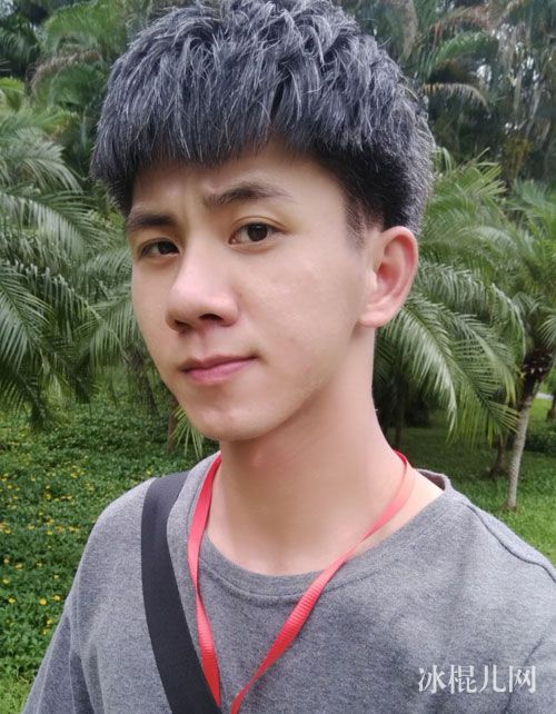 非诚勿扰李昶吁个人资料年龄身高简介 特战硬汉李昶吁微博生活照