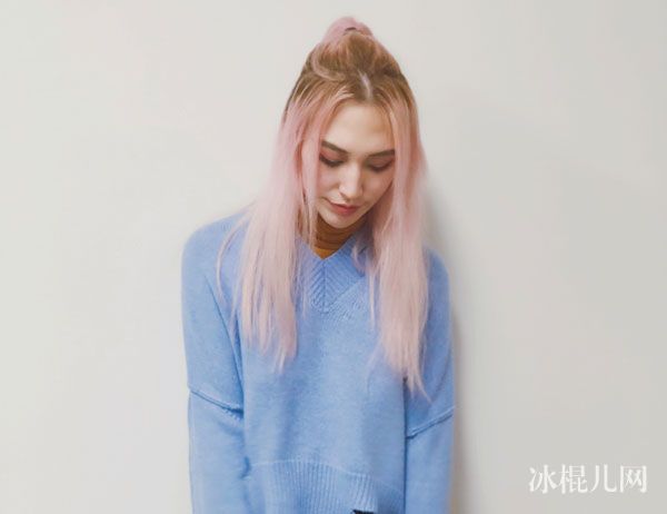 一站到底Nico真名叫什么个人资料 时尚美女Nico微博生活近照