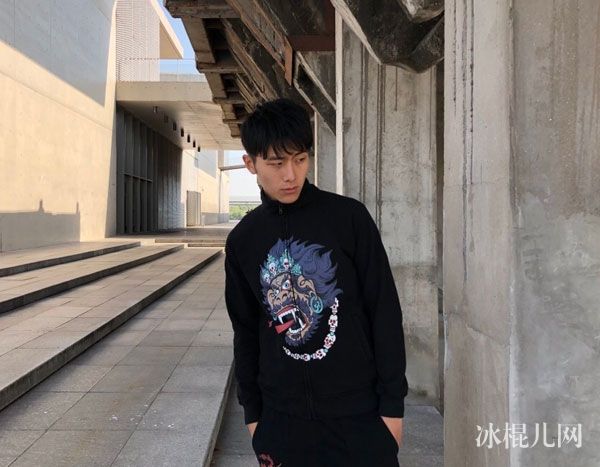 非常完美刘易正哪里人个人资料简介微博照片 魅力型男刘易正曾被表白