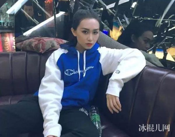 Gai女朋友王斯然是谁干什么的 重庆王斯然哪个大学个人资料多大微博照片