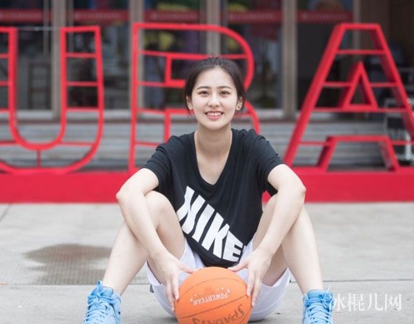 一站到底亓浩怎么读 湖南师范大学亓浩男友是谁个人资料身高微博近照