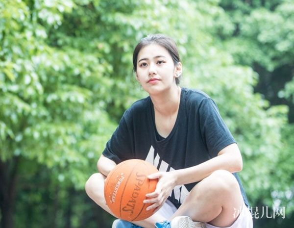 一站到底亓浩怎么读 湖南师范大学亓浩男友是谁个人资料身高微博近照