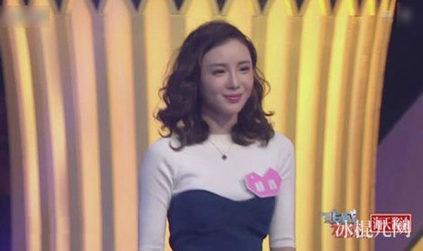 非诚勿扰杨鑫年龄身高个人资料 高颜值摄影美女杨鑫美照
