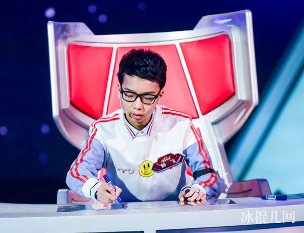 最强大脑薛飞爸爸妈妈是谁 薛飞个人资料年龄身高简历微博生活照