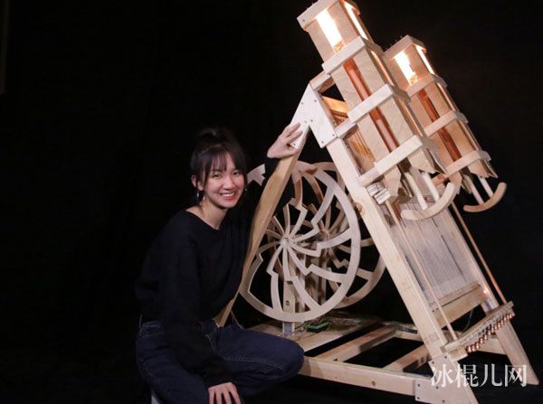 一站到底李思曼个人资料简介 清纯交互设计师李思曼来自于纽约大学