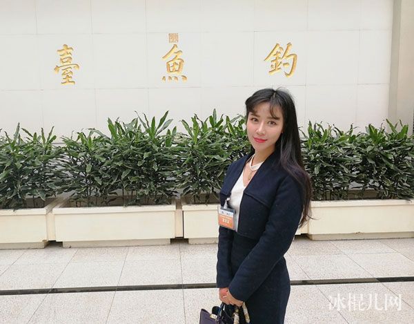 一站到底李春晓个人资料年龄身高简历 女博士李春晓微博生活照片