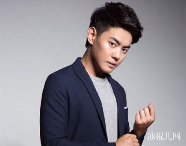 邱浩轩的女朋友是谁 邱浩轩是哪里人年龄多少岁个人资料简介