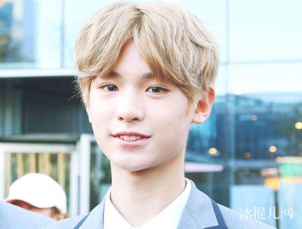 justin黄明昊是温州哪里的人 黄明昊女朋友是谁个人资料简介