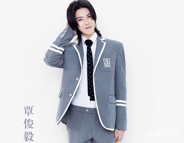 覃俊毅鼻子整容了吗 黑桃大人覃俊毅是广西哪里人个人资料简介