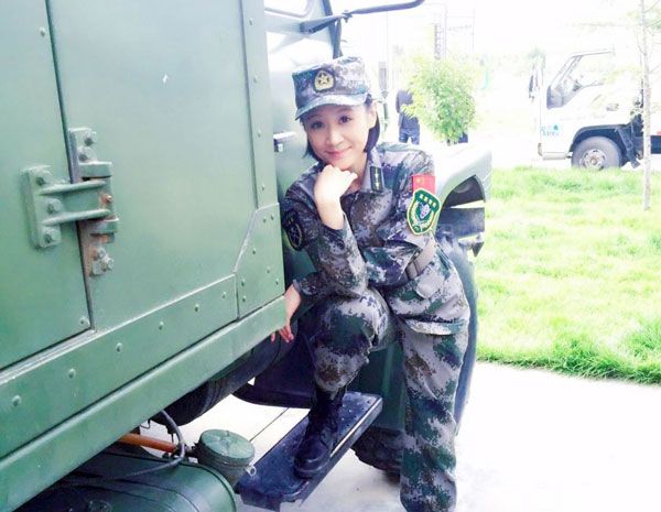 演员高艺丹个人资料简历 高艺丹胸围年龄微博艺术照片曝光