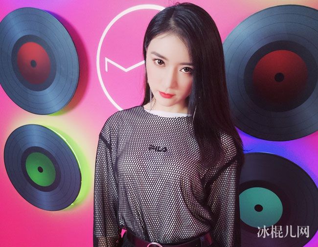 刘丹萌和徐良什么关系 刘丹萌去哪里直播了现在怎么样了曝光