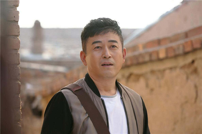 1987年,王志飞出演了《好爸爸坏