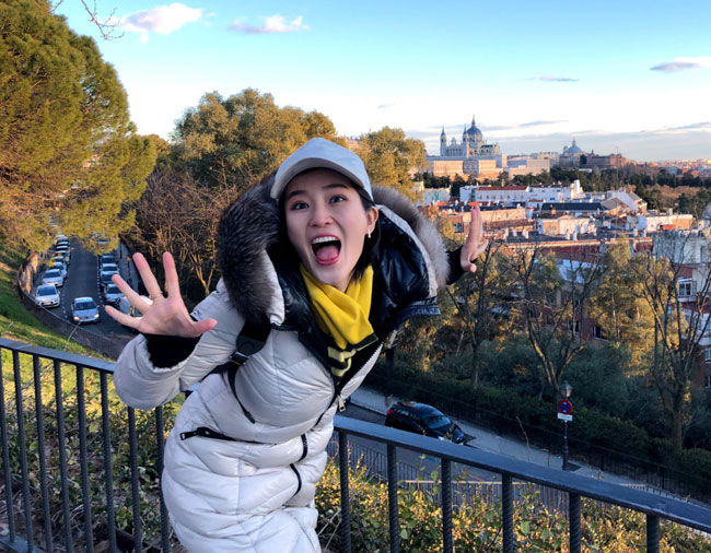 足球解说员漠寒大尺度长腿照片 一站到底张漠寒个人资料简介 - 冰棍儿