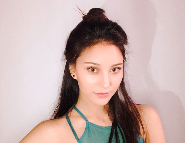 最优的我们夏衣旦个人资料简介 95后新疆美少女夏衣旦能歌善舞