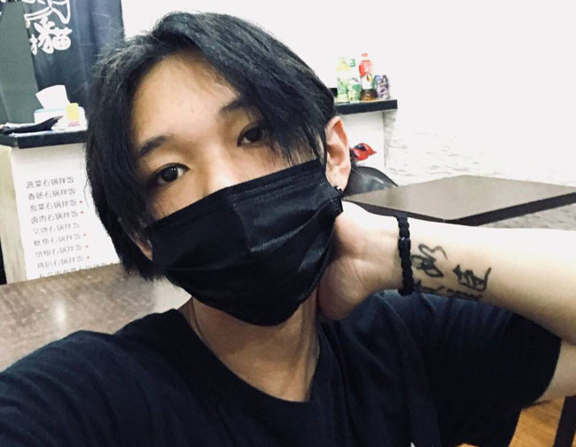 张嫮目是谁是男的还是女的 明日之子张嫮目个人资料简介照片