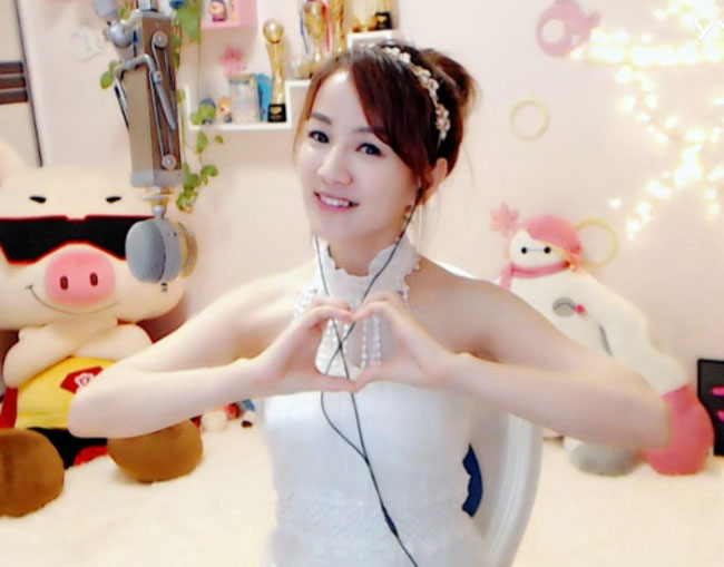 文儿怎么了要做手术得什么病了 yy网红文儿个人资料真实姓名简介