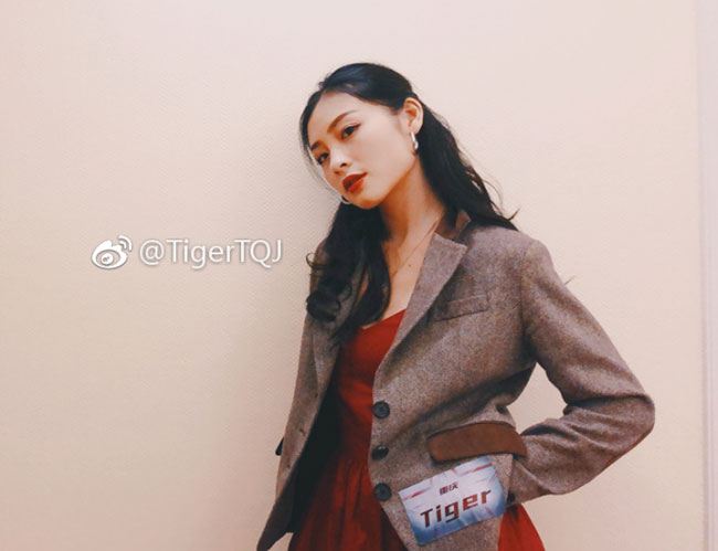 中国好声音Tiger谭秋娟个人资料介绍 Tiger谭秋娟系女巫乐队主唱