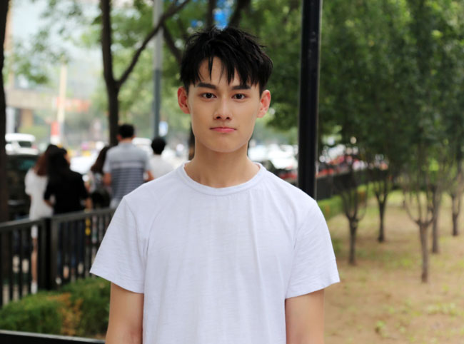 演员汪卓成年龄多大1997年吗 汪卓成个人资料家庭背景曝光