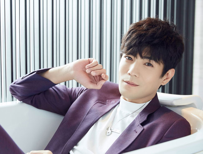 季晨和霍建华长得像吗引好奇 外表长相相似命运却截然不同