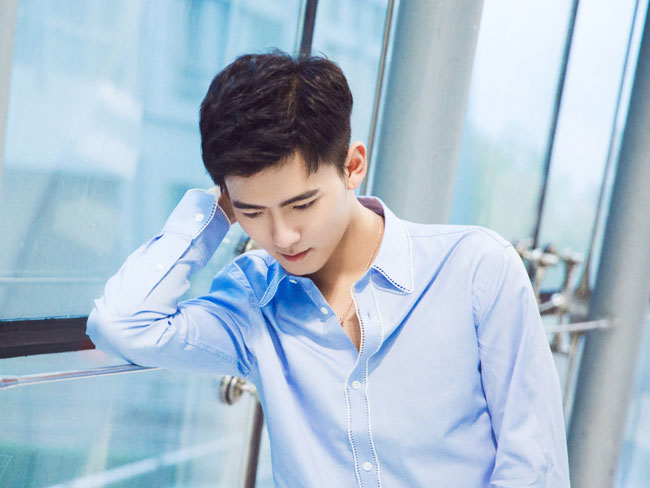 赵顺然哪个大学的 八卦女朋友是谁个人资料家庭背景曝光