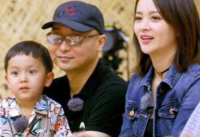 邓莎儿子大麟子全名曝光 圈外老公路行家境背景被扒不一般