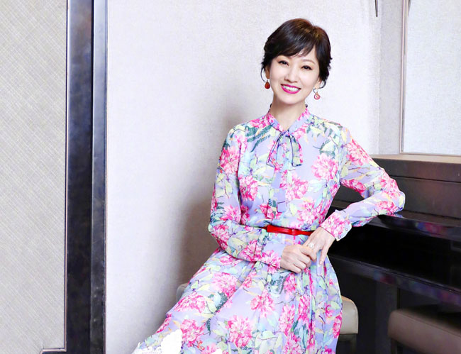 不老女神赵雅芝年龄多大 白娘子赵雅芝为助新人变身骊山圣母